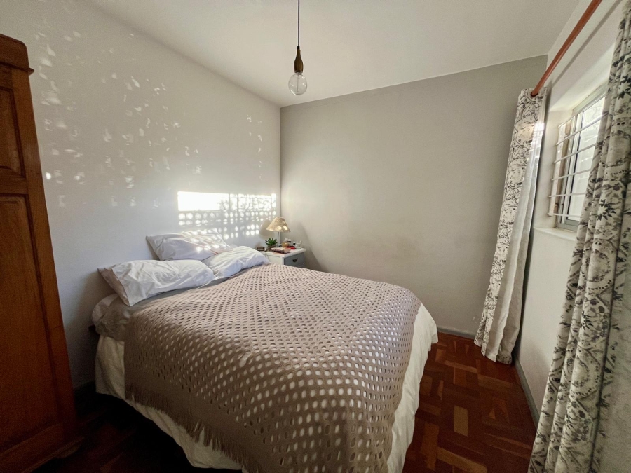 1 Bedroom Property for Sale in Sea Point Western Cape
